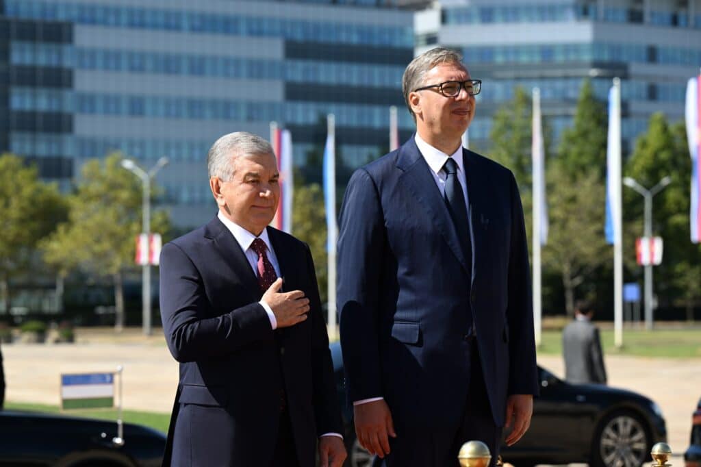 Shavkat Mirziyoyev Serbiya saroyida tantanali kutib olindi — foto