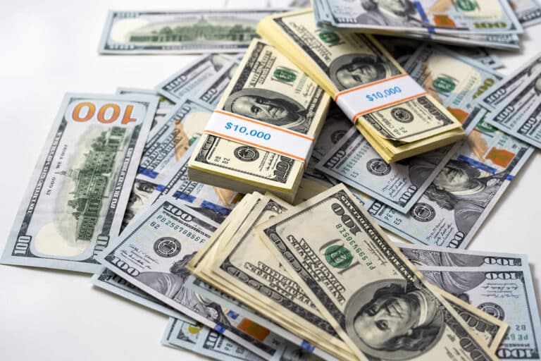 Dollarni qayerda yaxshi narxda ayirboshlash mumkin
