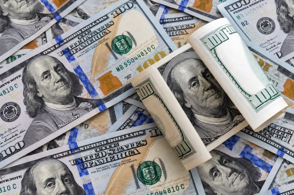 Dollar oshdi: 16-sentabr uchun valyutalar kursi e’lon qilindi