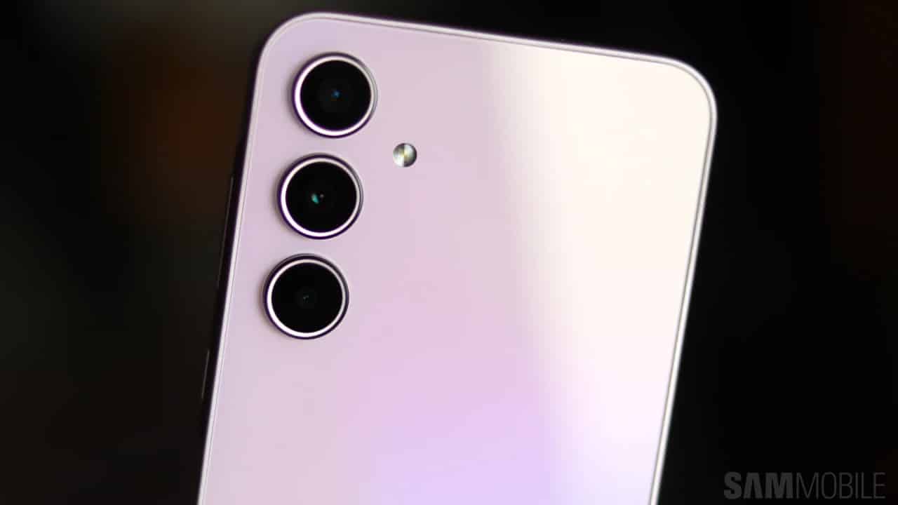 Samsung Galaxy A35 One UI 9.0’ning ikkinchi beta yangilanishini oldi