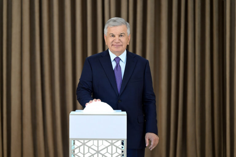 Мирзиёев запустил проекты на $9,4 млрд  в Андижанской области