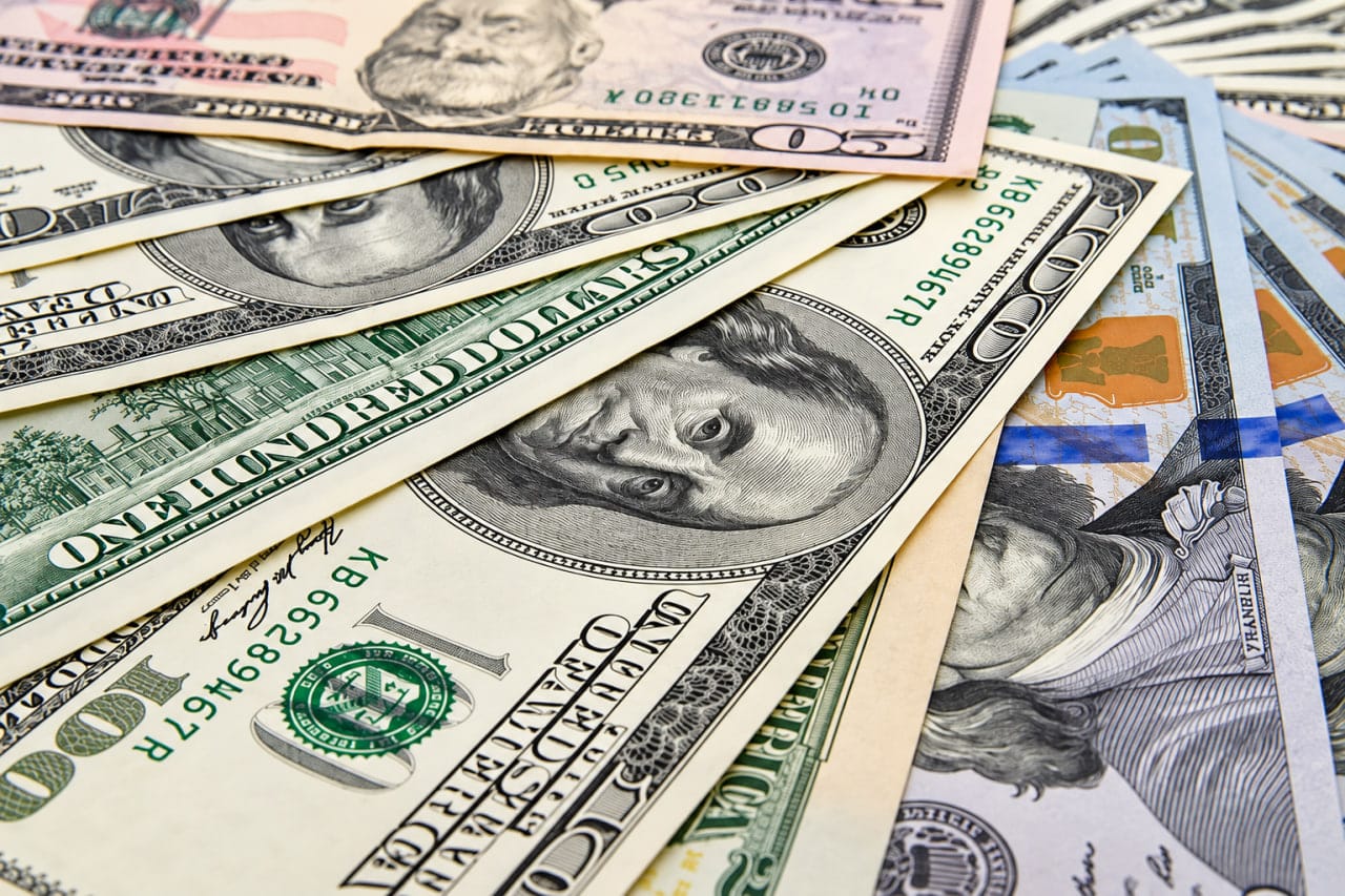 Dollar kursi hafta davomida o‘sdi — tahlil