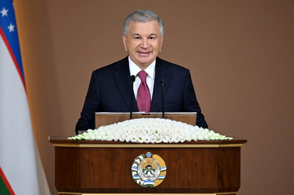 Shavkat Mirziyoyev o‘qituvchi va murabbiylarga tabrik yo‘lladi