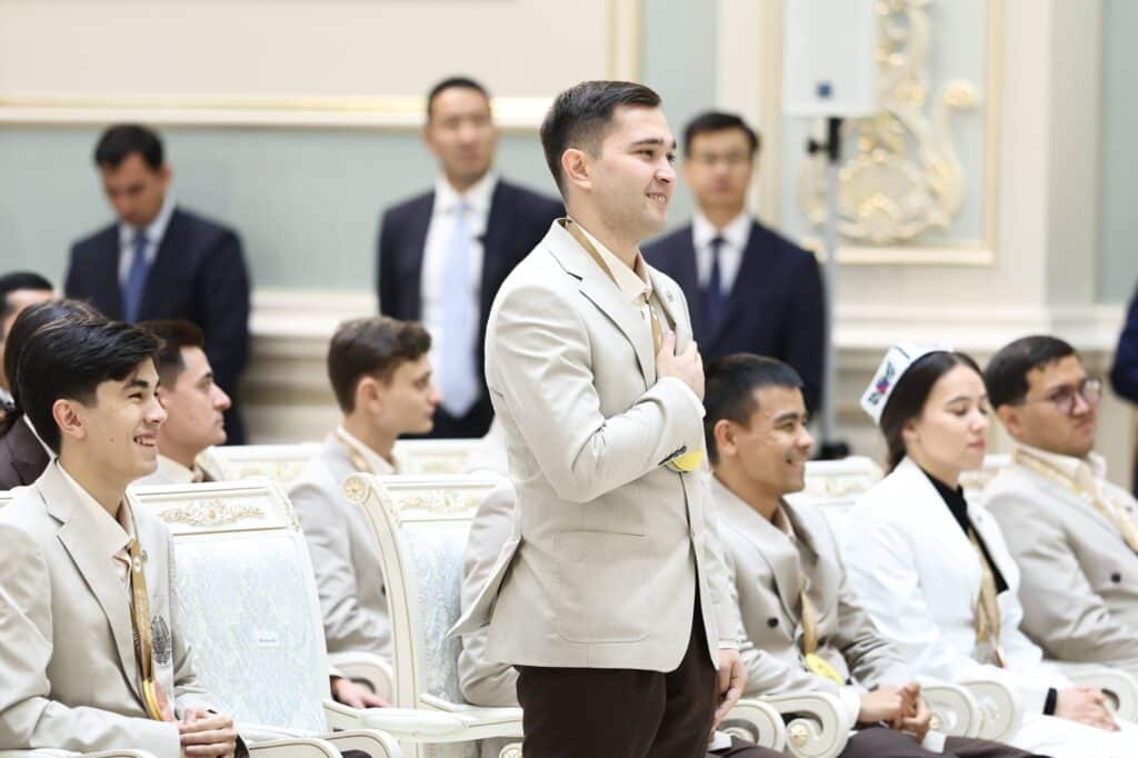 Sizlar bizni ham kuchli hayajonga soldingiz — Mirziyoyev
