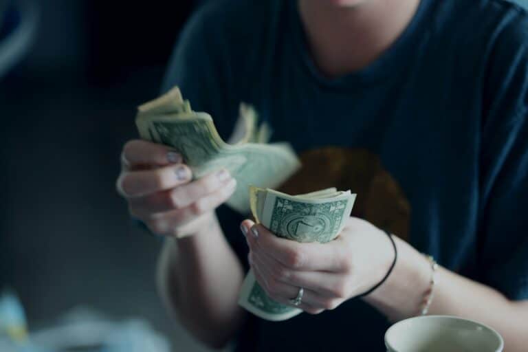 Optimistic but without savings: Uzbeks tend to spend (and borrow) more 