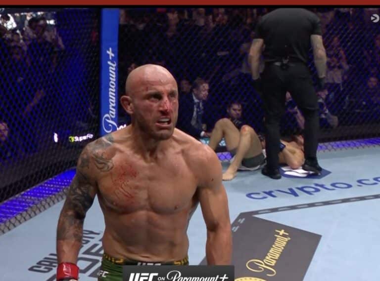Александр Волкановски остановил Мовсара Евлоева во втором раунде на UFC 333