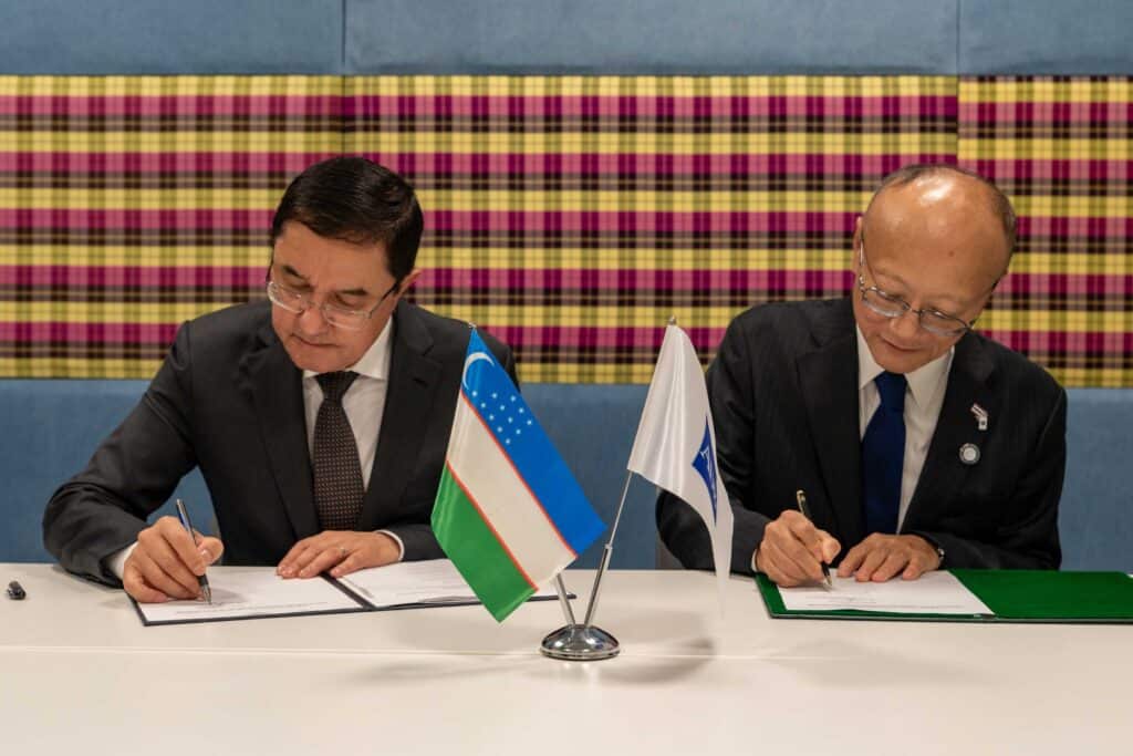 ADB and Uzbekistan sign $200mn deal to modernise power grid