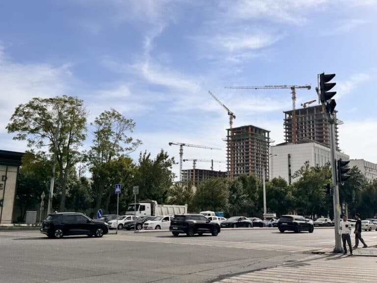 Заводы и ТЭС в Ташкенте обязали меньше дымить ради чистого воздуха