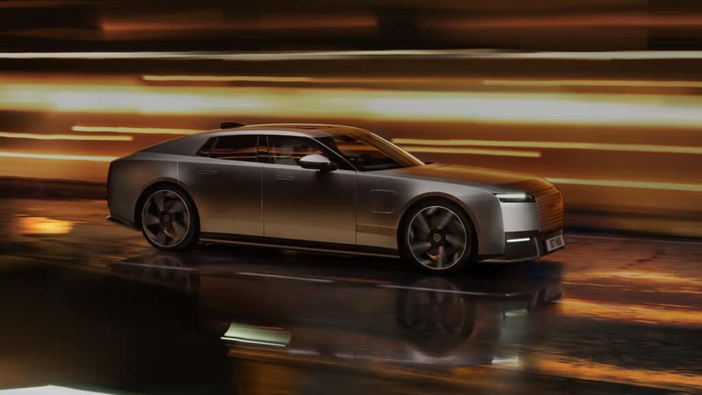 Jaguar 1000 ot kuchidan kuchli, orqa oynasiz elektromobilini namoyish qildi