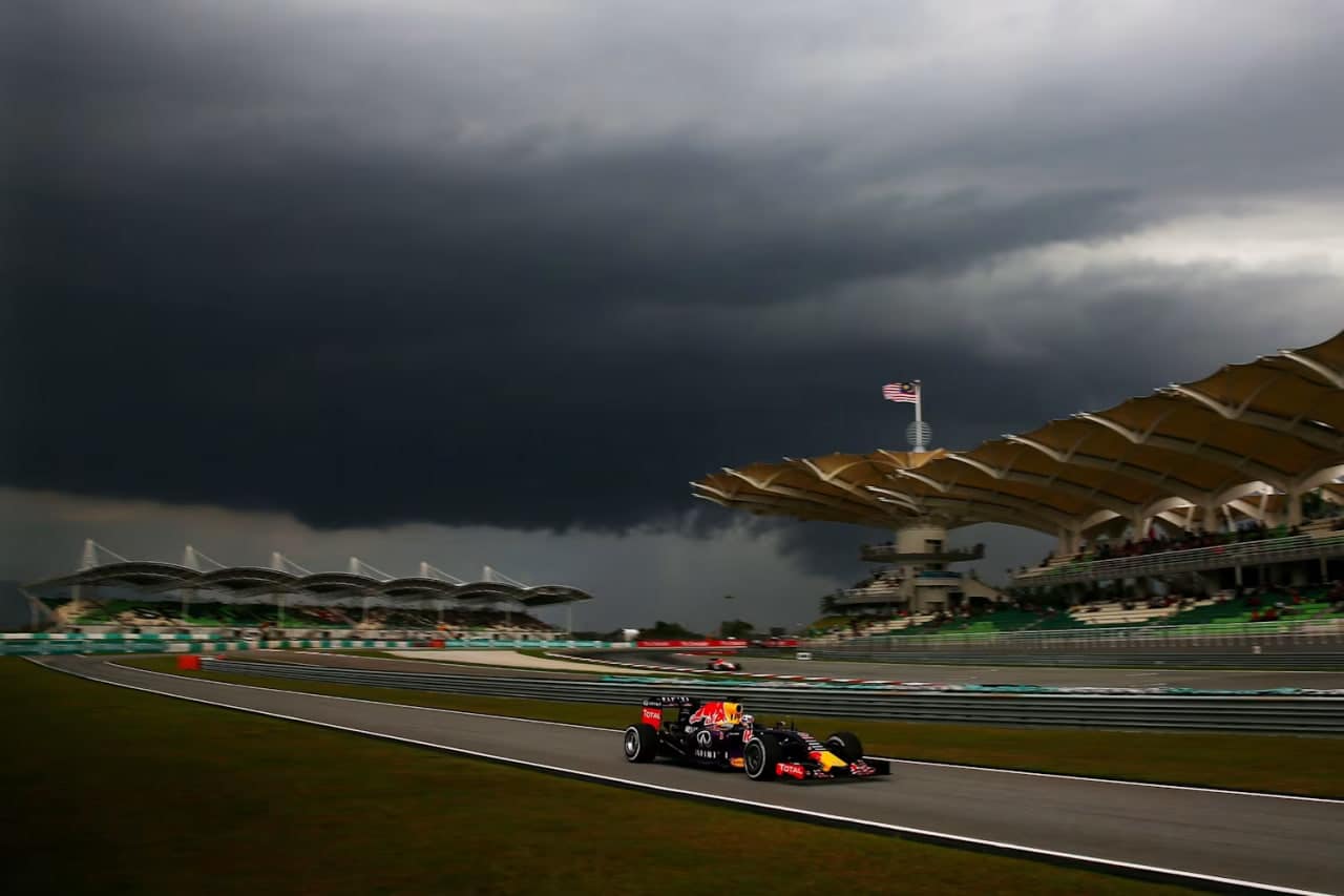 Rain threatens Sepang F1 weekend as tyre degradation adds uncertainty