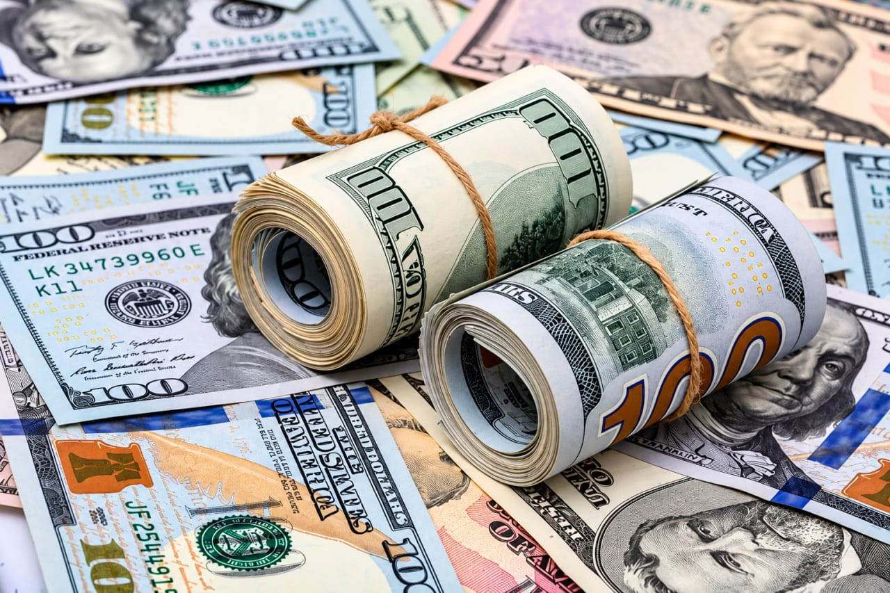 Dollar qulay narxda: 5-oktabr uchun valyuta ayirboshlash kurslari
