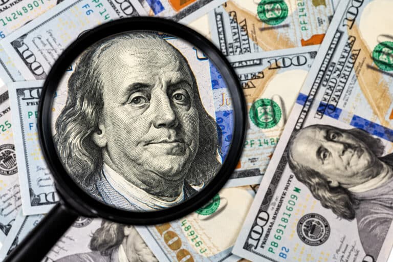 Dollar yana oshdi: 7-oktabr uchun valyutalar kursi e’lon qilindi
