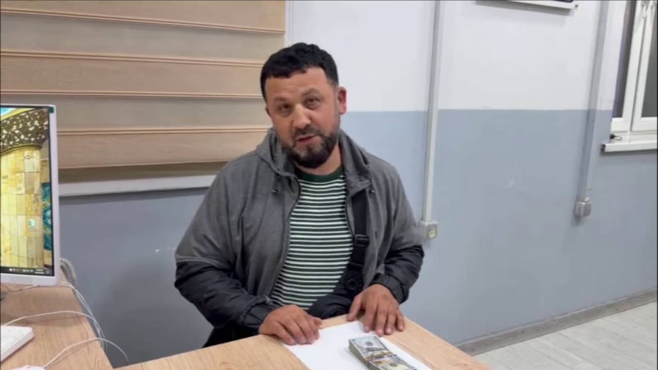Toshkent metrosida yo‘qolgan 10 ming dollar egasiga qaytarildi