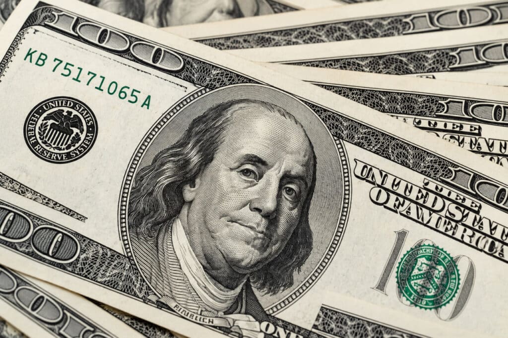 Dollar kursi 120 so‘mga oshdi — hafta tahlili