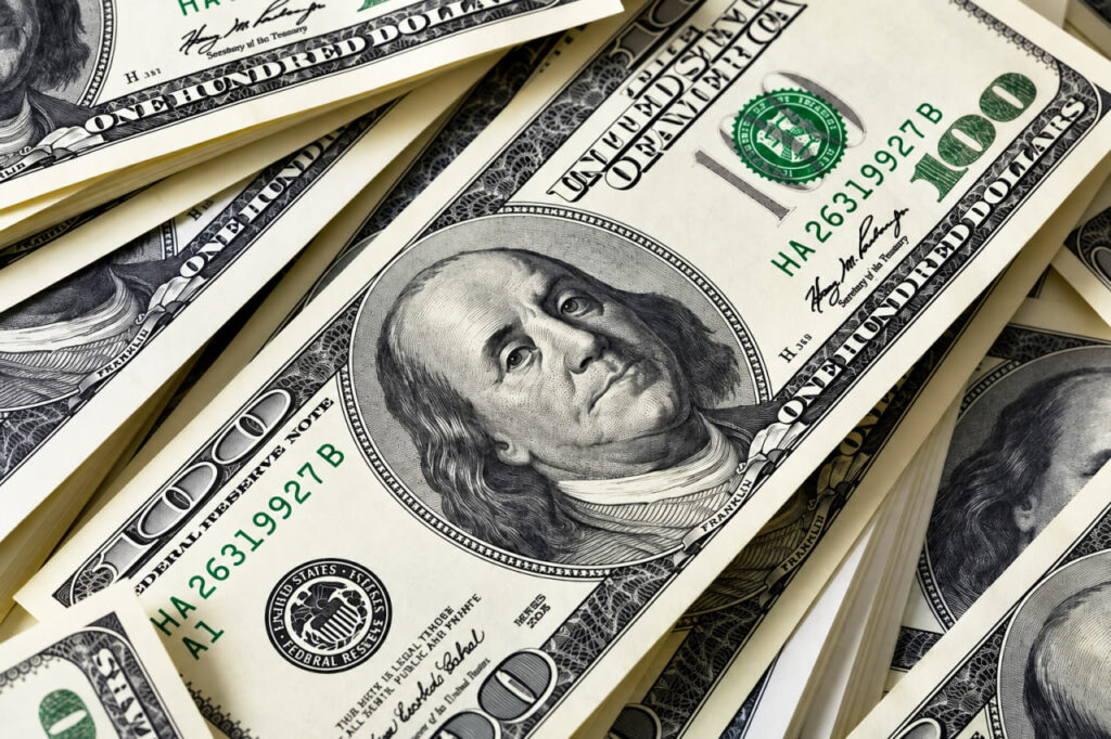 Dollar qulay narxda: 13-oktabr uchun valyuta ayirboshlash kurslari