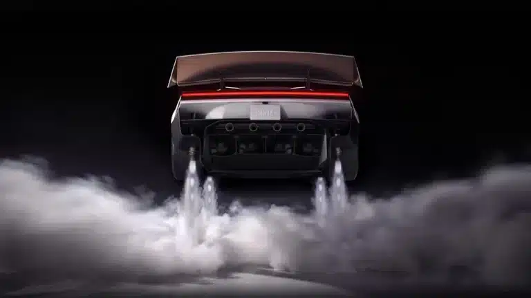 Tesla yangi «uchar» sportkarining to‘rtta versiyasini taqdim etdi