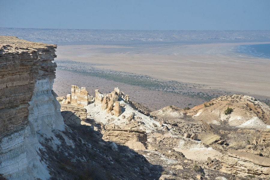Uzbekistan opens 128 oil and gas exploration blocks to foreign investors