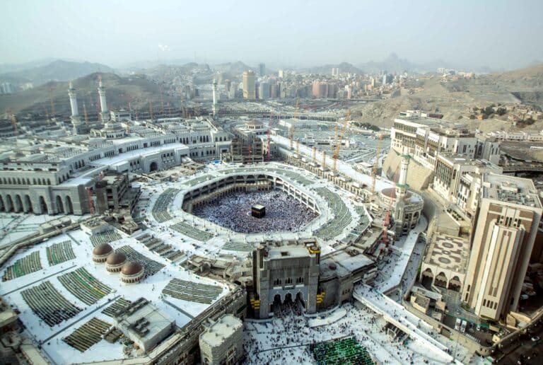 Makkadagi masjidda nomaqbul ish qilgan ikki bangladeshlik qatl etildi